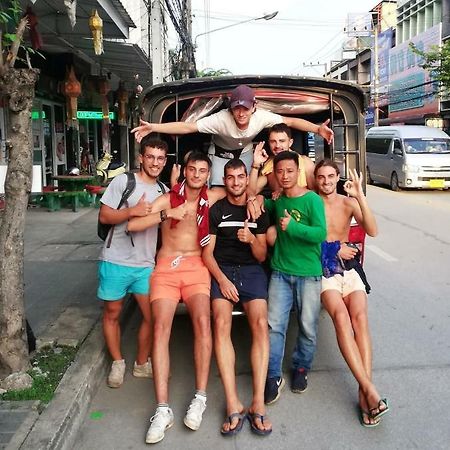 Sook Hostel (Adults Only) เชียงใหม่ ภายนอก รูปภาพ