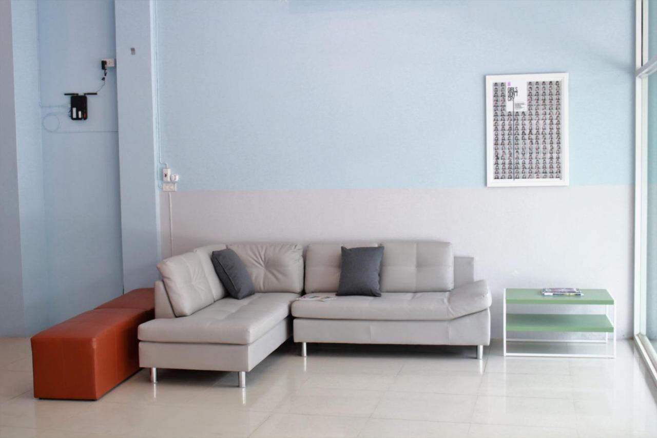 Sook Hostel (Adults Only) เชียงใหม่ ภายนอก รูปภาพ