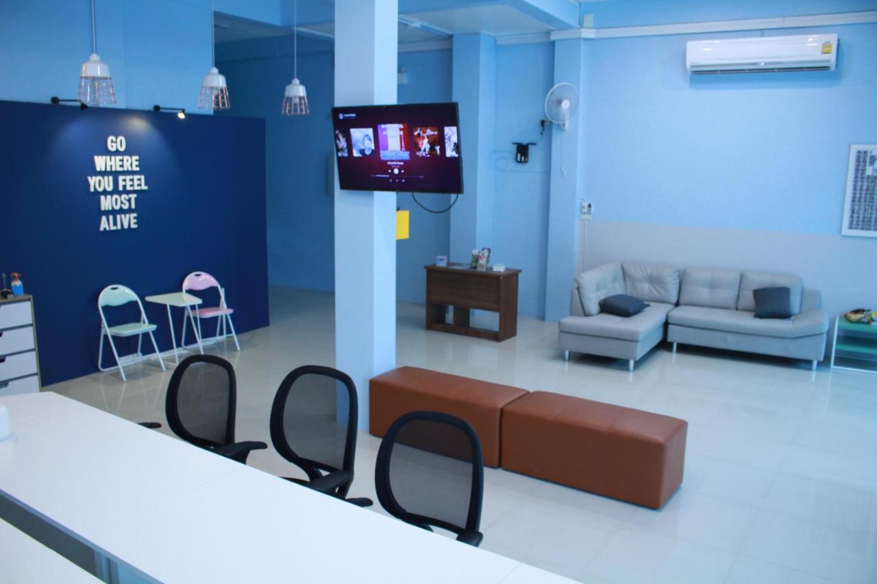 Sook Hostel (Adults Only) เชียงใหม่ ภายนอก รูปภาพ