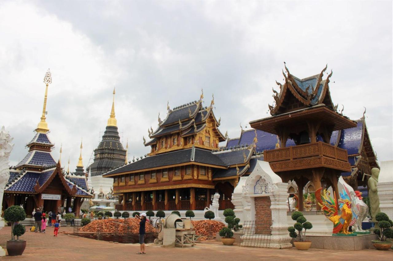 Sook Hostel (Adults Only) เชียงใหม่ ภายนอก รูปภาพ