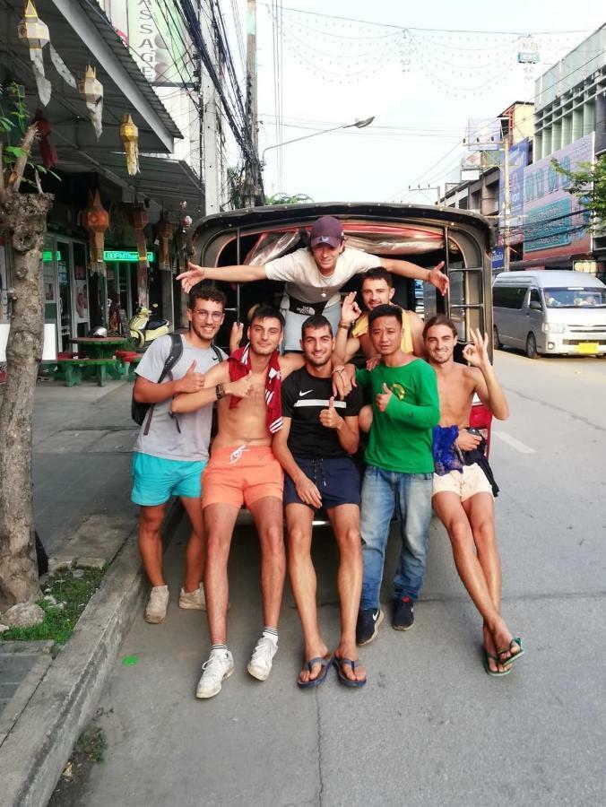 Sook Hostel (Adults Only) เชียงใหม่ ภายนอก รูปภาพ